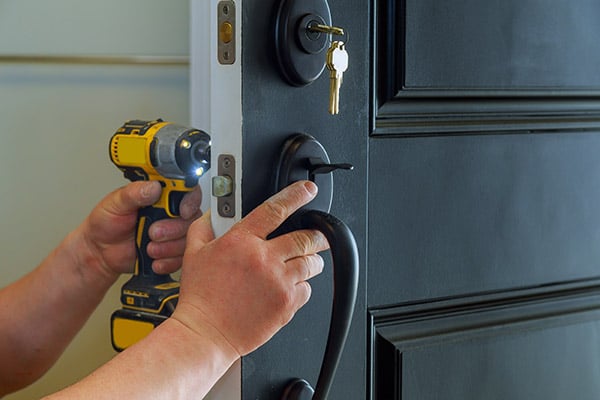 Residential and commercial locksmith services by CT Locksmith Service LLC in Connecticut